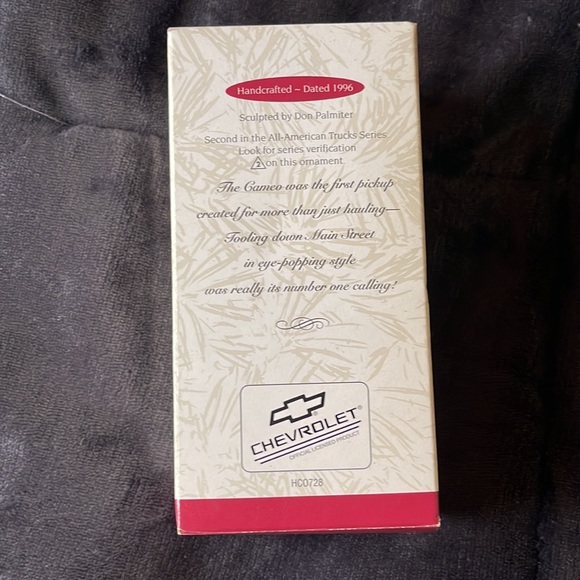 🎄 Hallmark 1955 Chevrolet Cameo Ornament - Picture 8 of 12